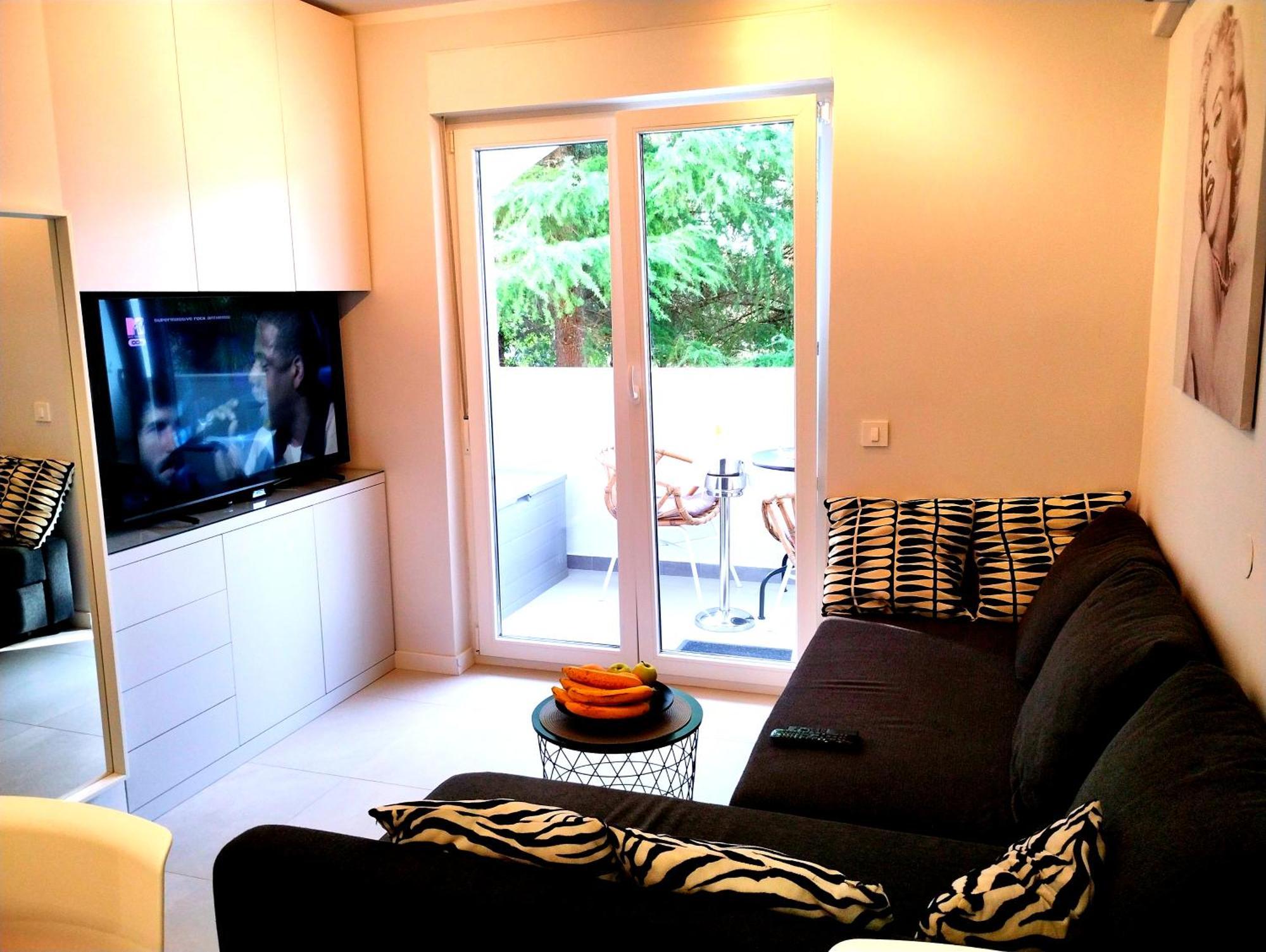 Premium Eden Apartment